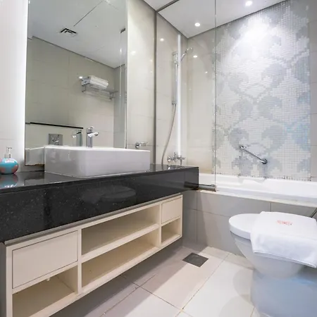Alashrafia Saray- Waterfront 3 Bdr Apartment Business Bay Dubai Exterior photo